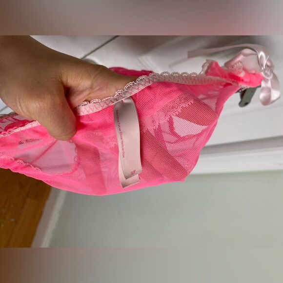 Victoria's Secret’s Baby Doll Negligee and Pant Set in Pink with Lace - Picture 11 of 11